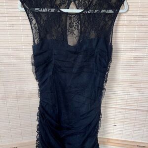 En Creme Elegant Black Lace Accent Top